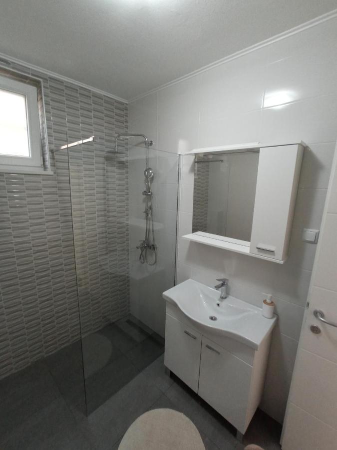 Sun Studio Apartment Komolac Екстериор снимка