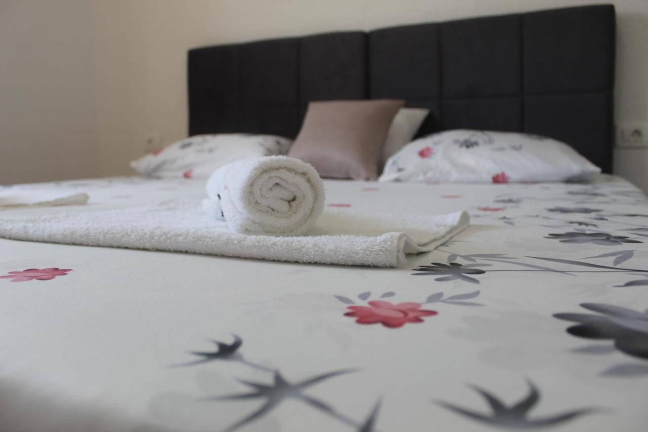 Sun Studio Apartment Komolac Екстериор снимка