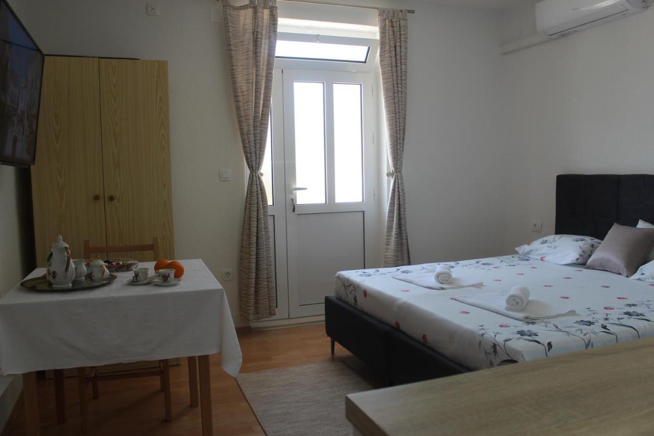 Sun Studio Apartment Komolac Екстериор снимка